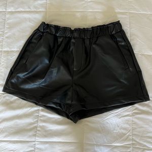 NWT FOREVER 21 LEATHER BLACK SHORTS LARGE